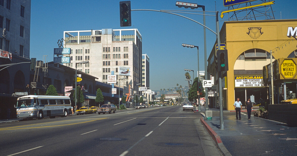 In High Demand: Super Bowl Parking Spots Going For Hundreds Of Dollars -  CBS Los Angeles